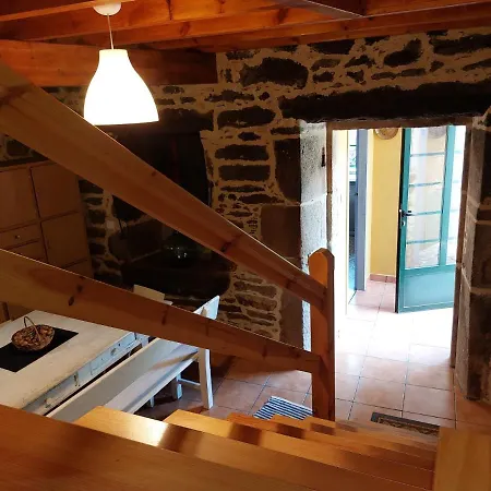 Casas De Maragouzos Feriehus Silleda