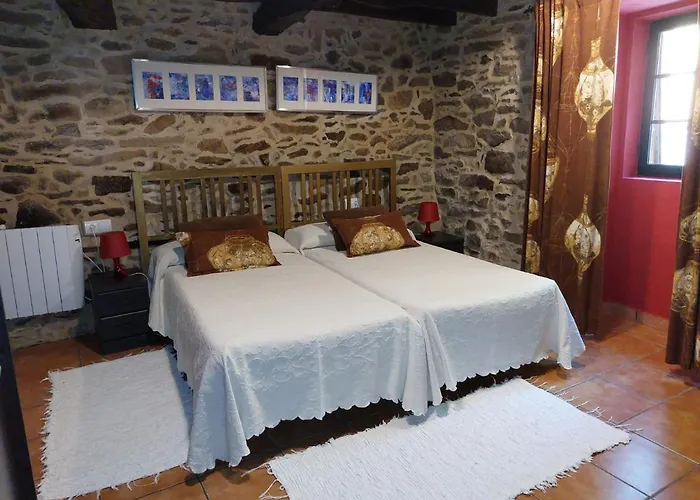 Casas De Maragouzos Feriehus Silleda